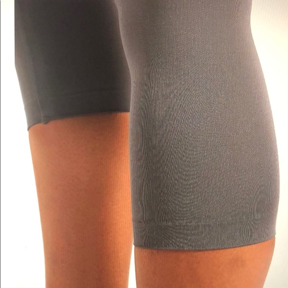 Gym Shark Fit Cropped Leggings - Picture 4 of 5